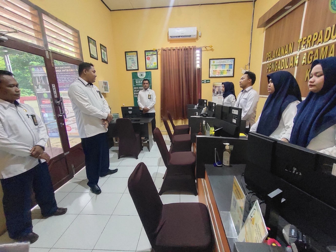 Briefing