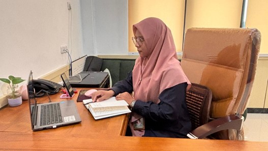 ibu sekretaris